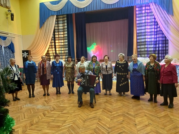 Развлекательная новогодняя программа для ветеранов Песочного