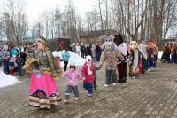Масленичные гуляния в клубном парке поселка Песочное